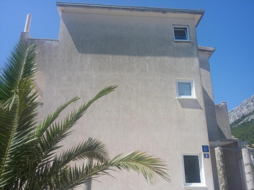 Apartments Erceg Omis Exterior photo